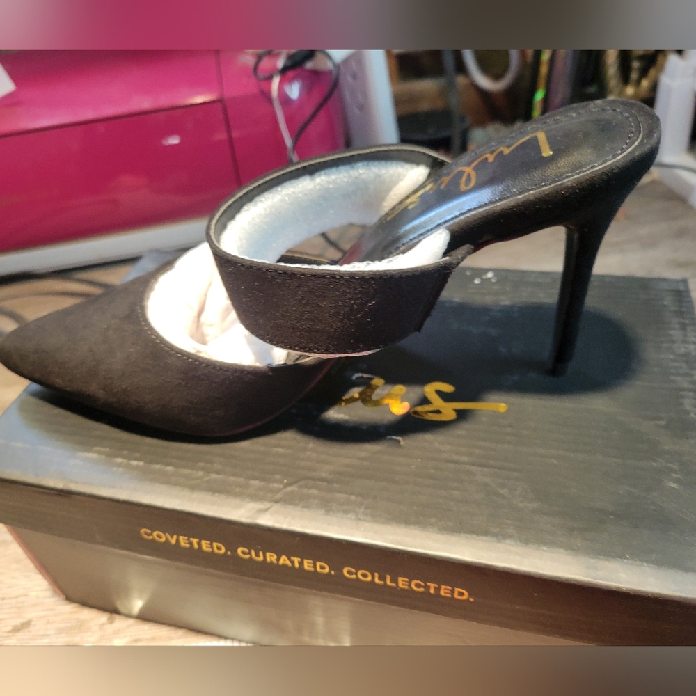 Lulus NIB Faire Black Mules Size 7
